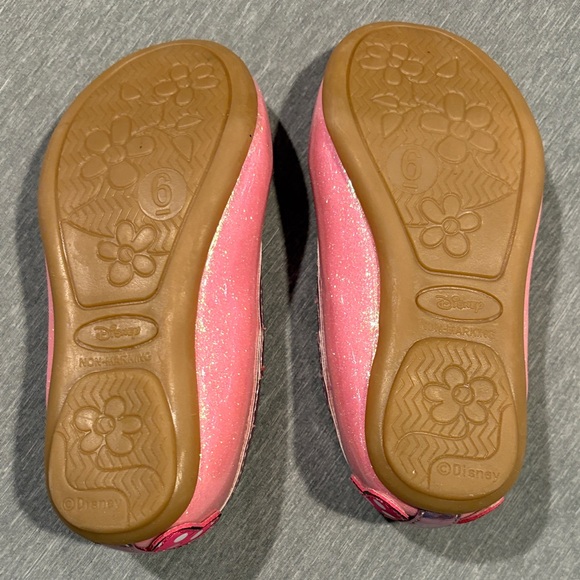 Disney Minnie Mouse Glitter Pink Shoes - Picture 2 of 2